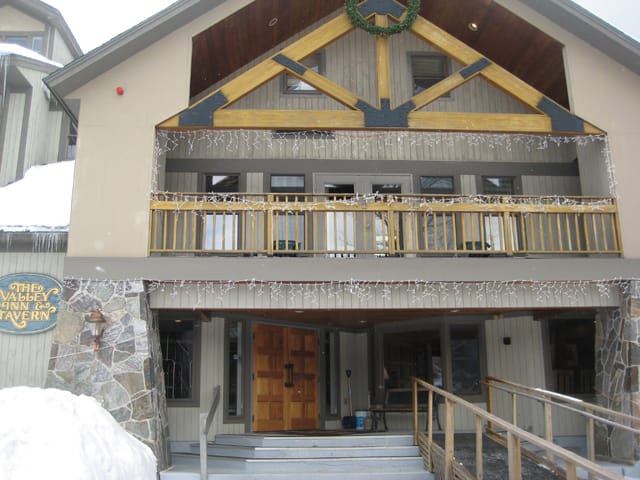 Valley Inn