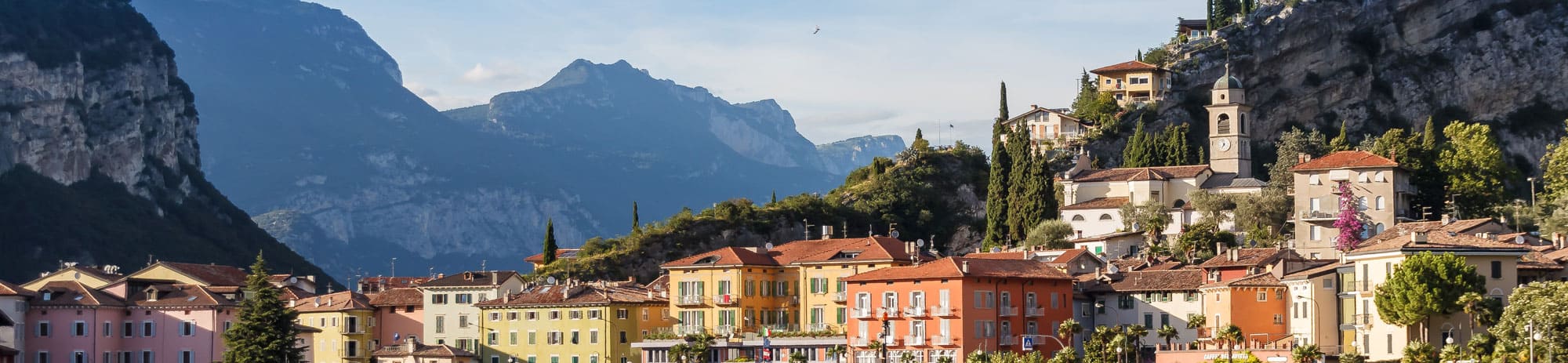 school italy lake garda banner
