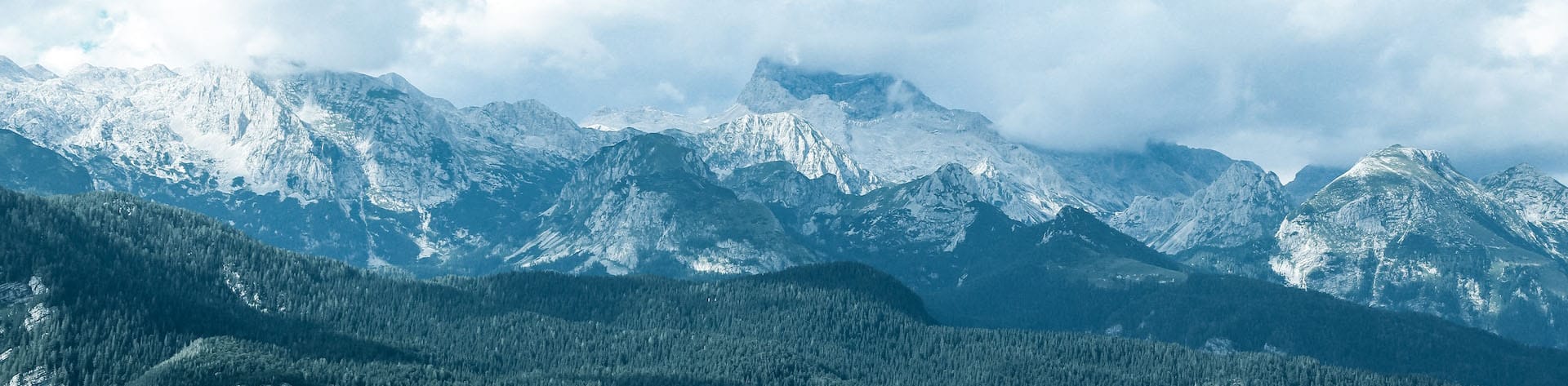school ski trip spanish pyrenees banner