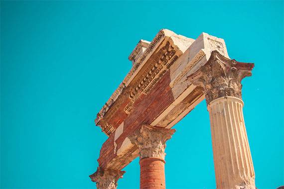 school trip to Pompeii