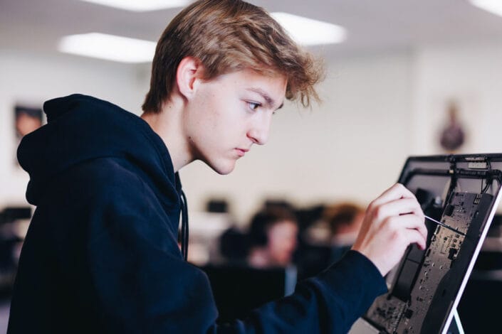 School Computing & Computer Science Trips technology engineering