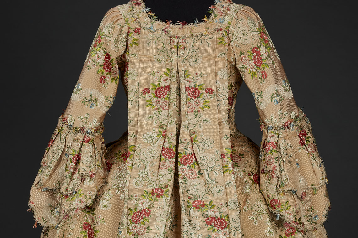 French dress musée de la Mode de la Ville de Paris