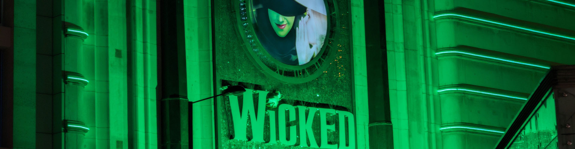 Wicked at Apollo theatre banner